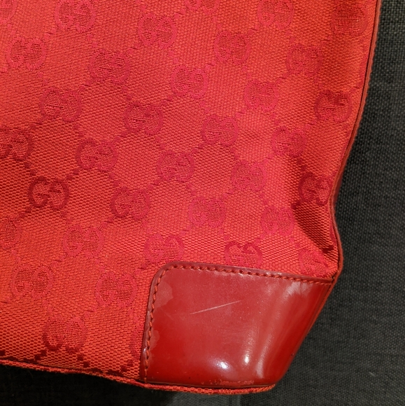 Gucci: Kim Kardashian Rouge Hobo Bag - Picture 12 of 14